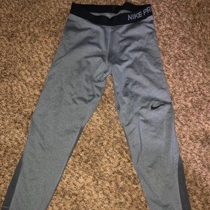 Ankle Nike pro gym pants NEVER WARN